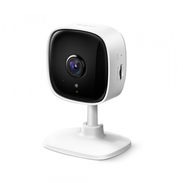 Домашняя Wi-Fi камера
ХАРАКТЕРИСТИКИ: 1080p, Wi-Fi 2,4 ГГц
ОСОБЕННОСТИ: обнаружение движения и отправка уведомлений, звуковая и световая сигнализация, удалённое управление, двусторонняя аудиосвязь, голосовое управление (работает с Google Ассистентом и Ale